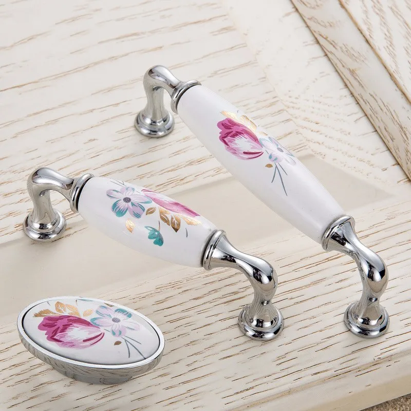Tulpe Keramik Türgriff Silber  – Vintage Furniture Hardware Pulls Bewertung und Preis